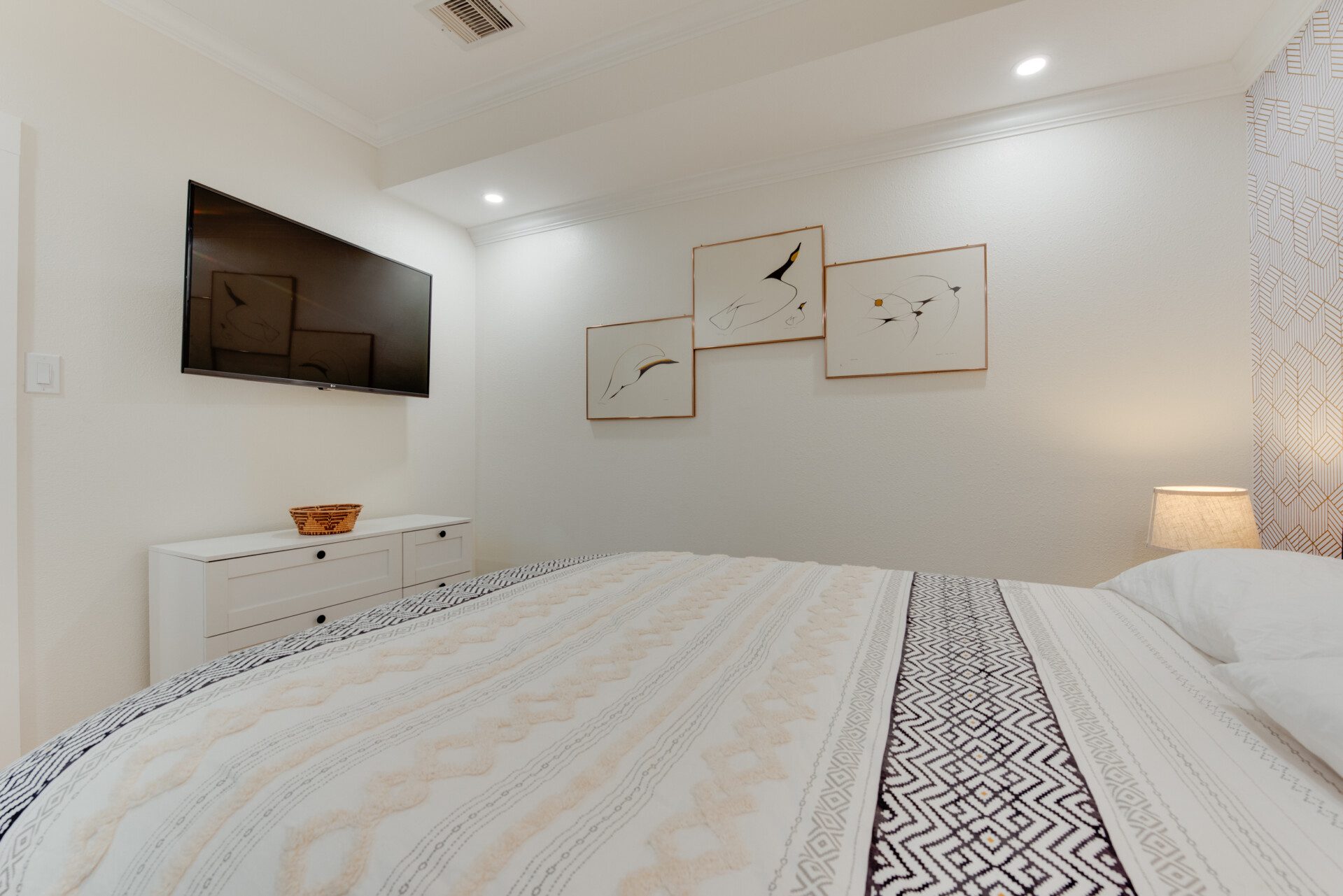 5b9191bb 04f8 40ee a740 dd4ef25a6548