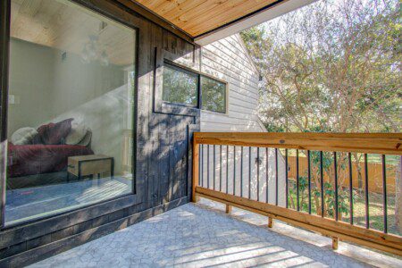 9e702a11 004e 40e4 88ea e516d6122619