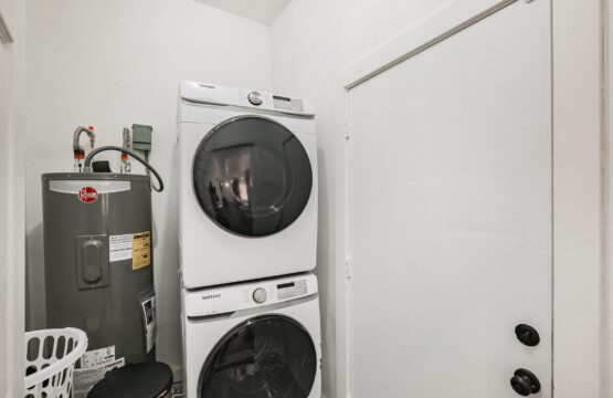 09a35b45 e9c9 45d6 8732 5e18cb63b9f9