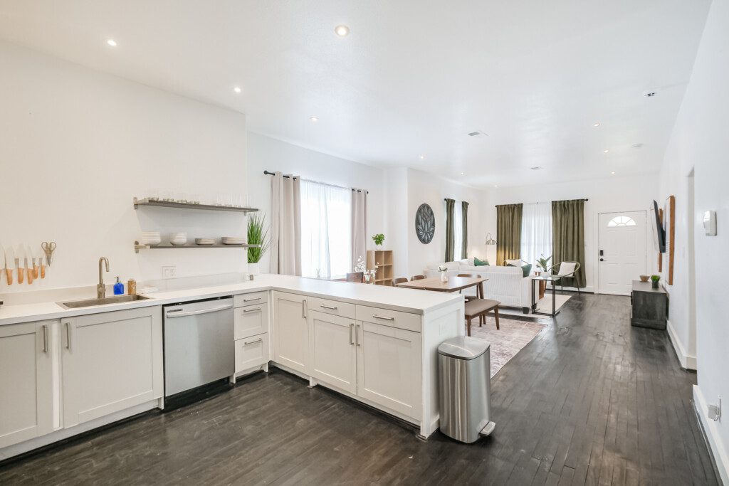 830855c6 7c6c 4db5 92fe ebb7b721a996