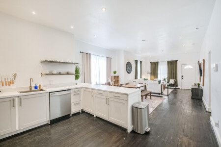 830855c6 7c6c 4db5 92fe ebb7b721a996