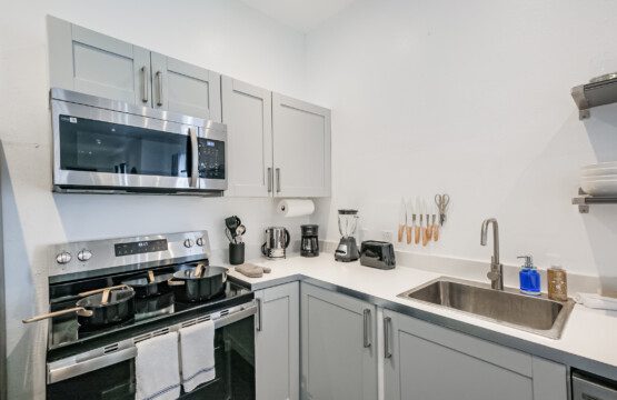 93a85930 1172 41ea bb1e d439a20c9f97