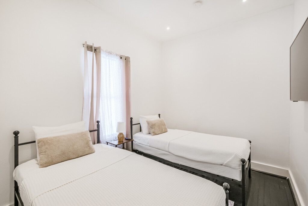 da13670b a333 42a8 ab01 07af233811a1